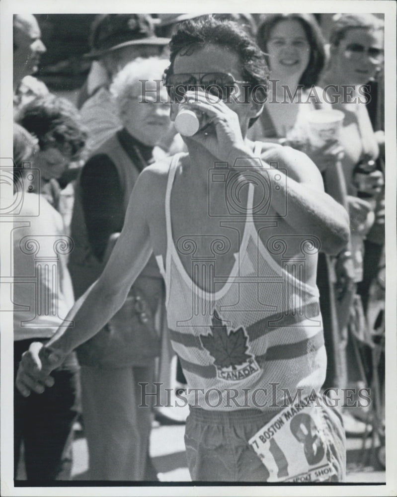 1977 Drayton - Historic Images