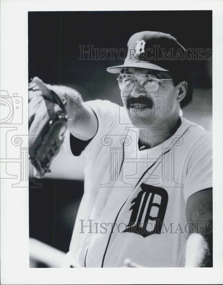 1989 Press Photo Hernandez - Historic Images