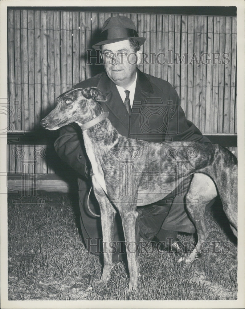 Press Photo Hutchnip - Historic Images