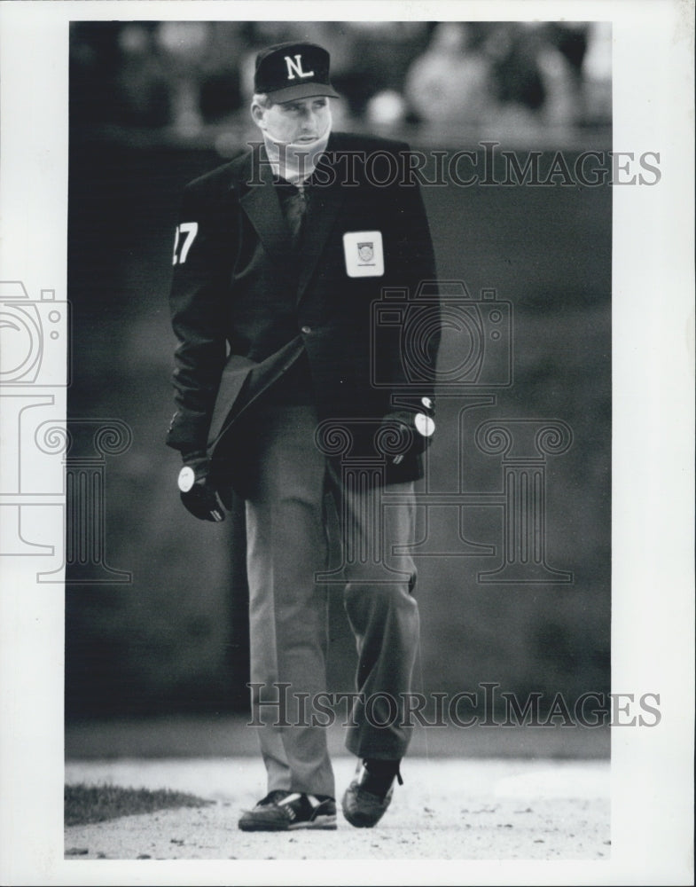 1992 Press Photo Umpire steve - Historic Images