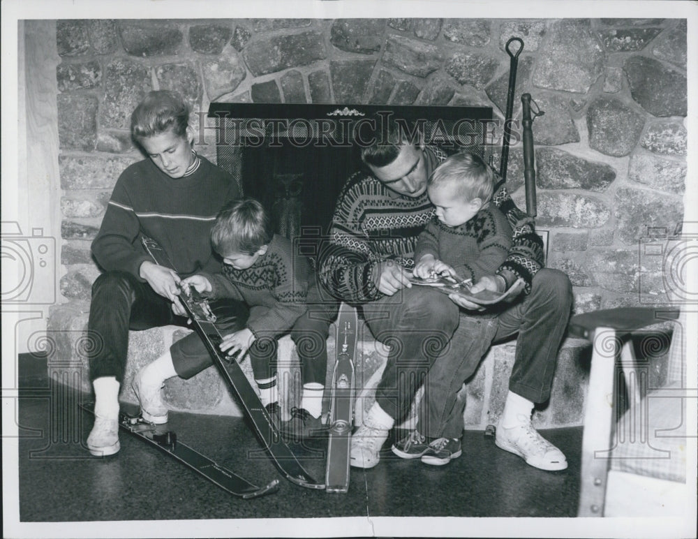 1968 Olympic Gold Medalist Alpine Skier Egon Zimmermann And Family - Historic Images