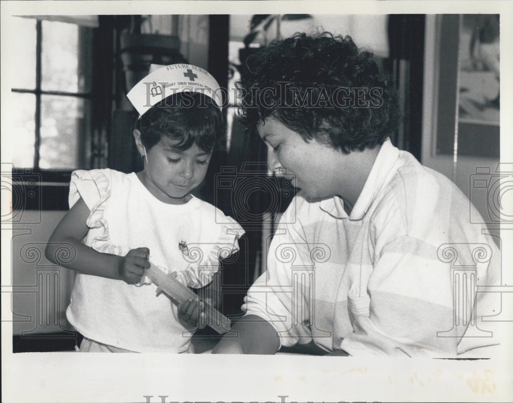 1988 Press Photo Children are Nurses During Childrens Week at Hospital - Historic Images