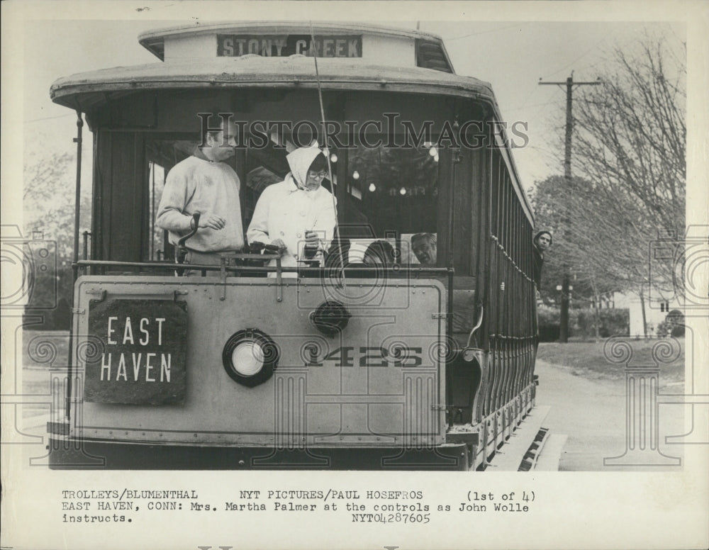 1976 Press Photo East Haven Connecticut Trolley - Historic Images