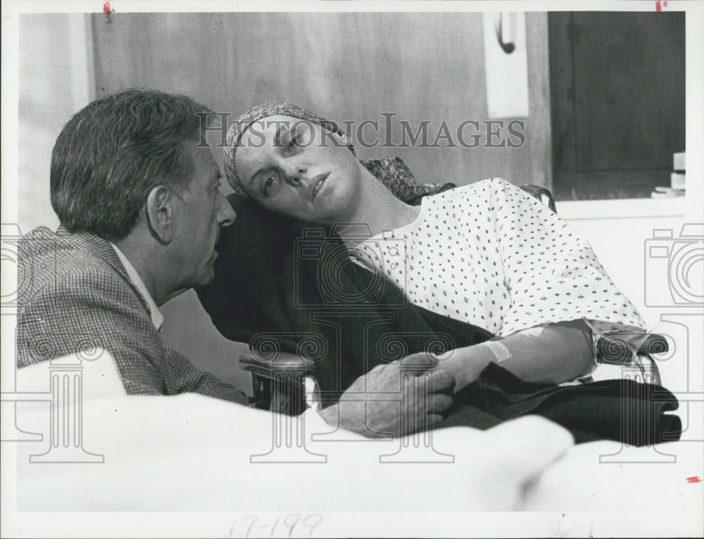 1982 Press Photo Jack Klugman Tyne Daly Actors Quincy - Historic Images