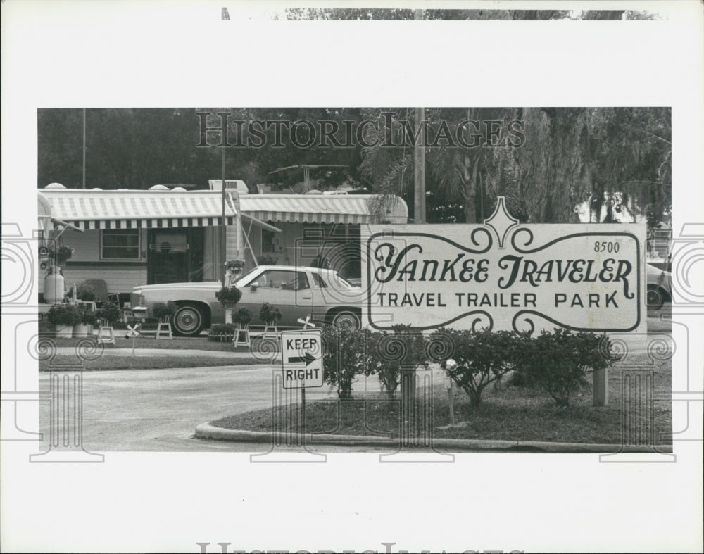 1982 Press Photo Yankee Traveler Trailer Park Scene Of Husband Wife Murder Case - Historic Images