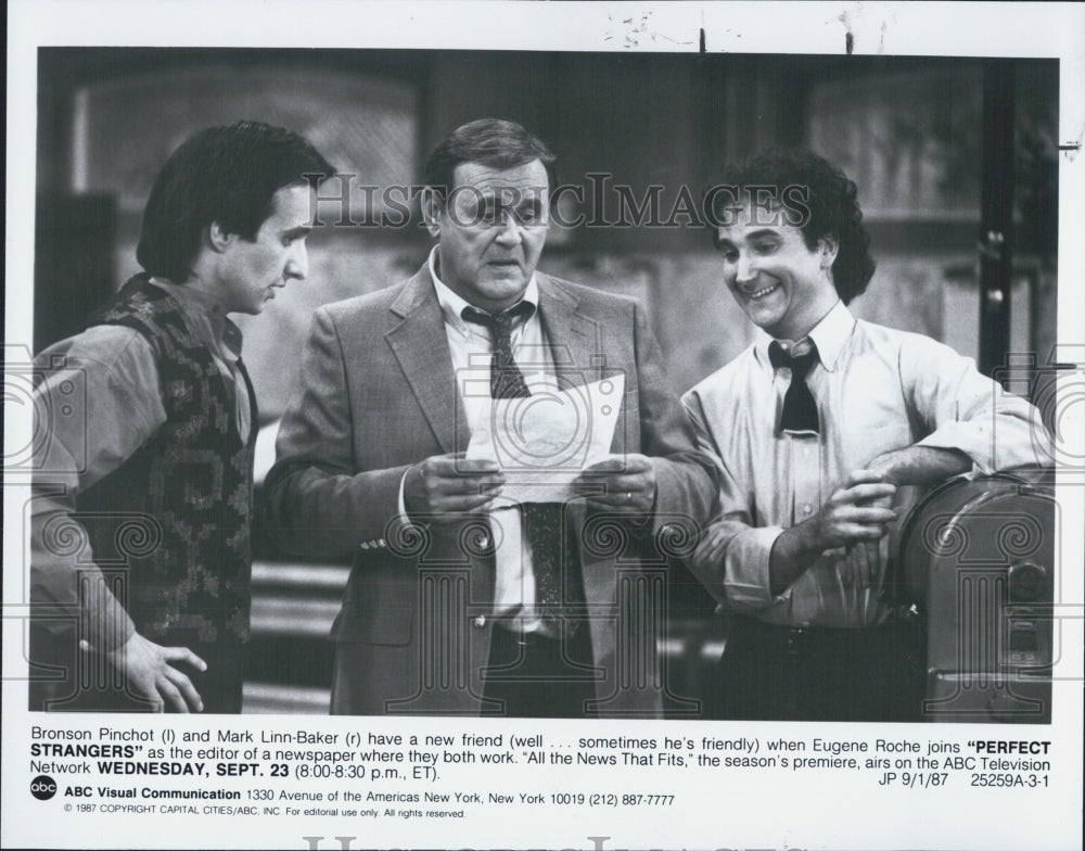 1989 Press Photo Pinchot, Linn-Baker, and Eugene Roche in &quot;Perfect Strangers&quot; - Historic Images