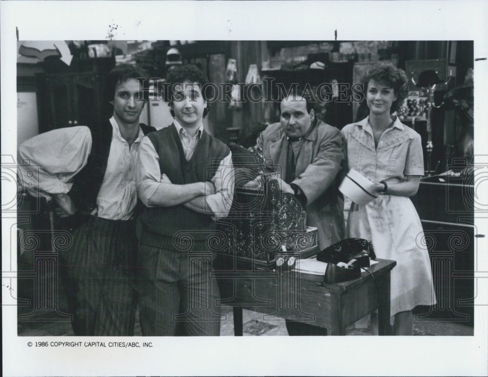 1986 Press Photo ABC&#39;s &quot;Perfect Strangers&quot; - Historic Images