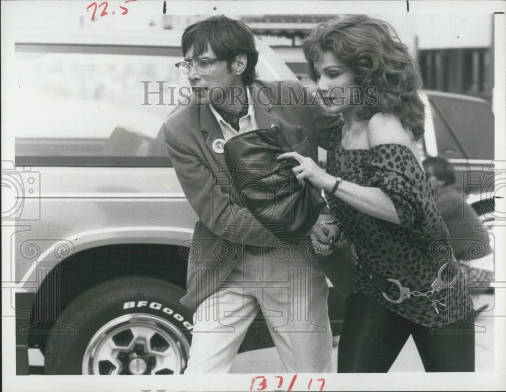 1984 Press Photo Thom Bray &amp; Marta Du Bois in &quot;The Box Boxinsky.&quot; - Historic Images