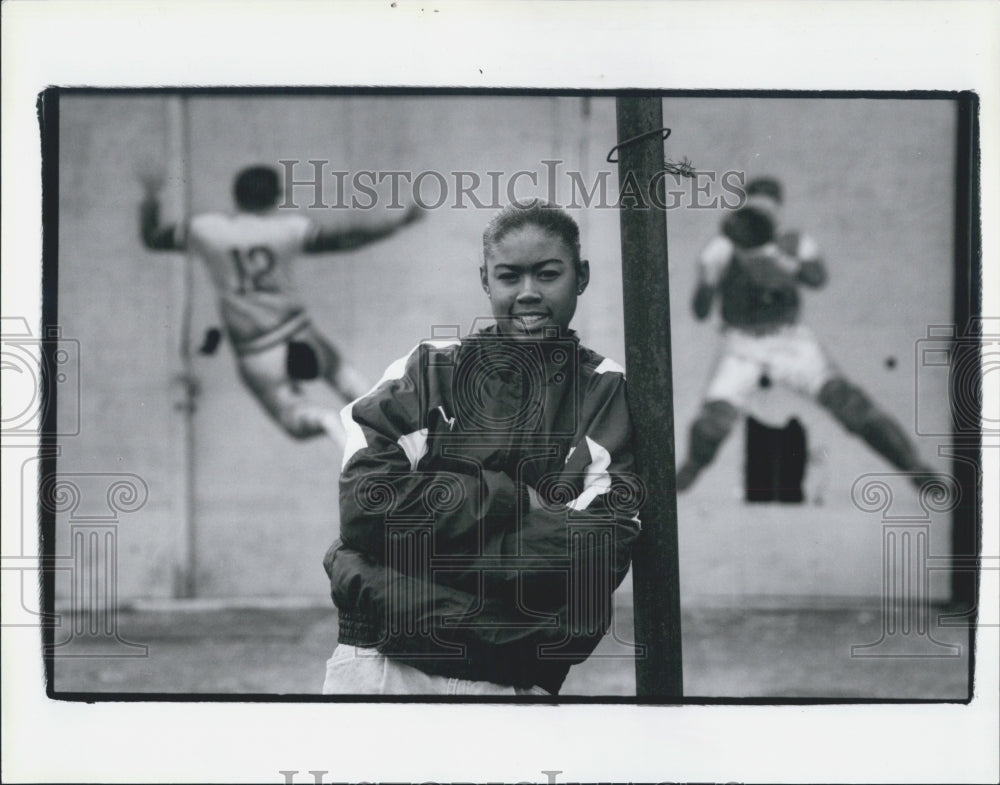 1992 Press Photo Seattle, Sammamish High School Track Star Stacy Sparks - Historic Images