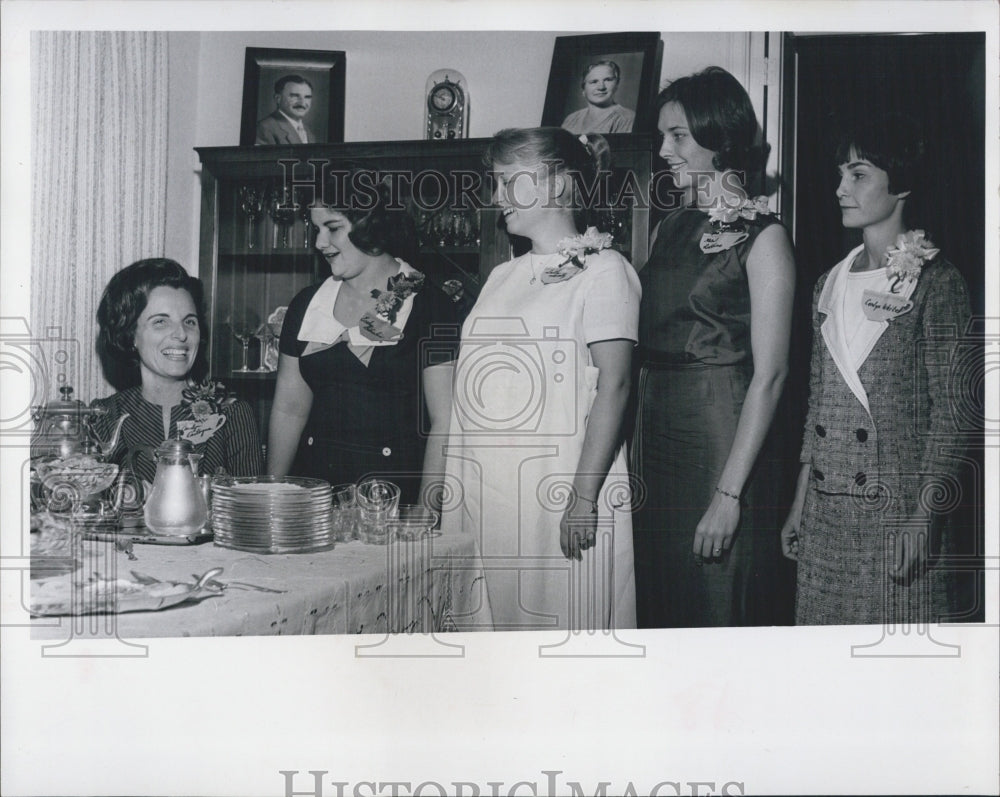 1965 Attorneys&#39; Wives Club Upper Pinellas - Historic Images