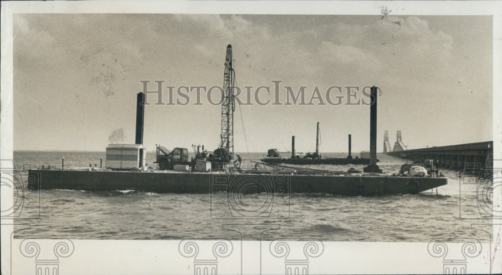 1981 Press Photo Building A new Skyway bridge From the bottom up - Historic Images