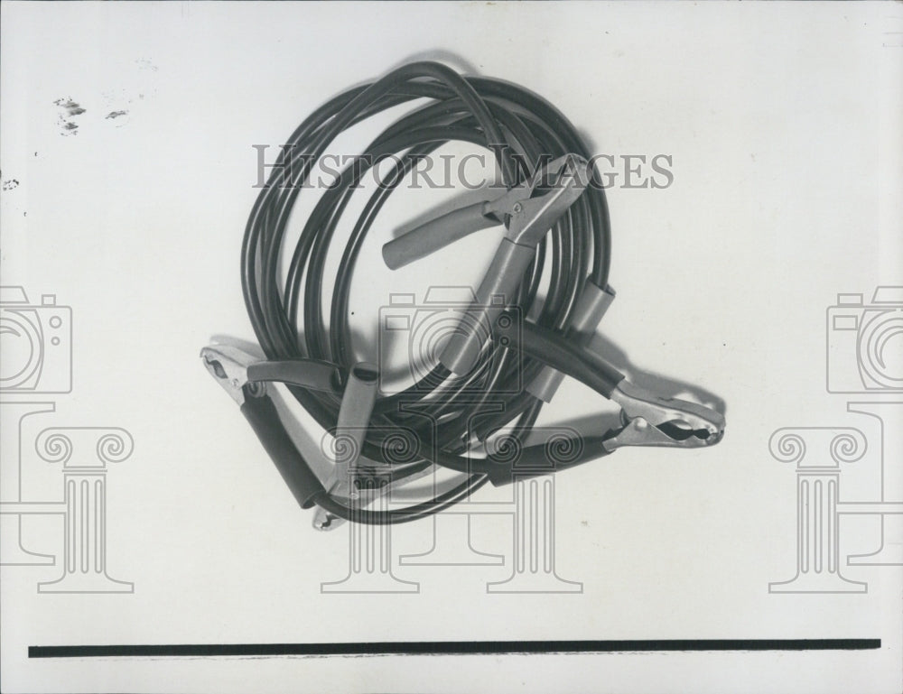 1980 Press Photo Jumper Cables - Historic Images