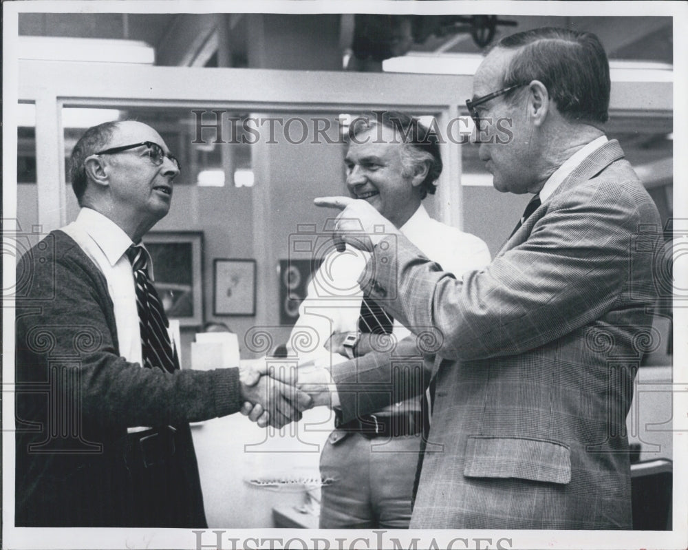 1979 Press Photo Blethens congratulated Vince and Jim King - Historic Images