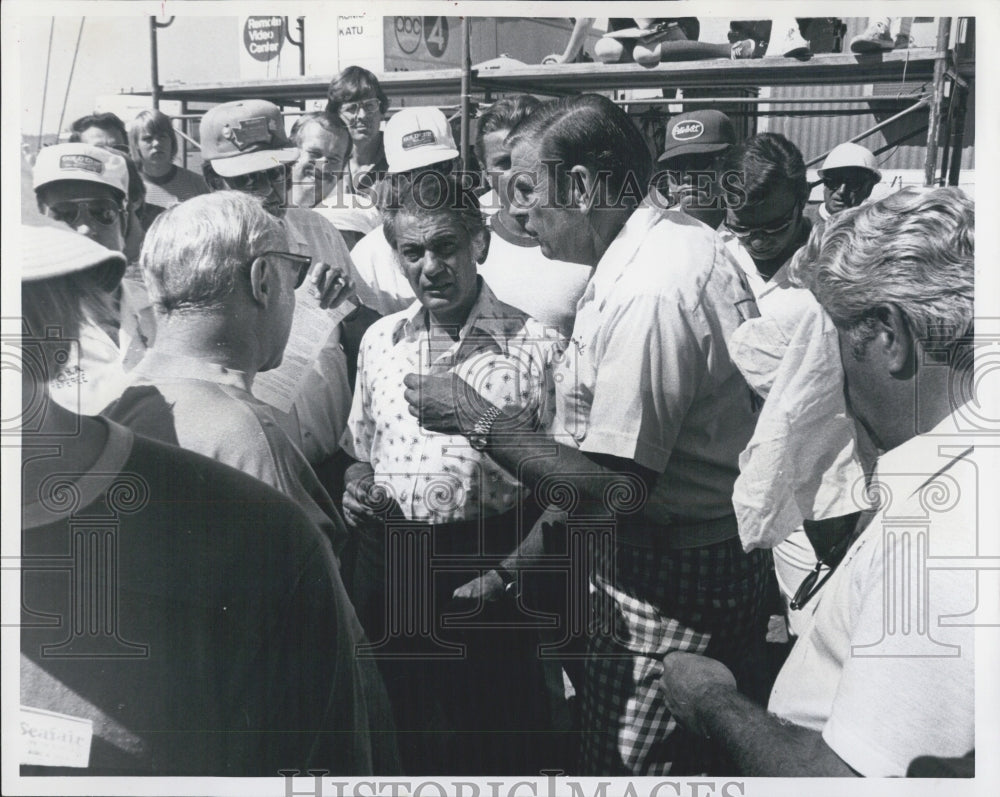 1974 George Simmons - Historic Images