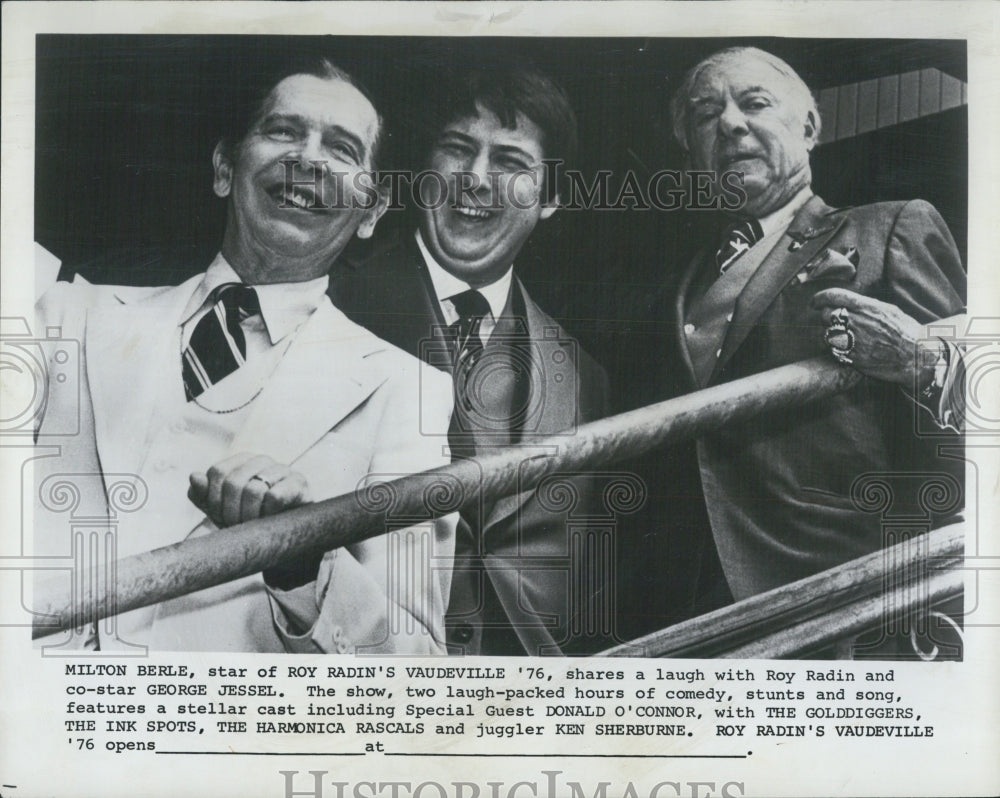 1976 Milton Berle &amp; George Jessel - Historic Images