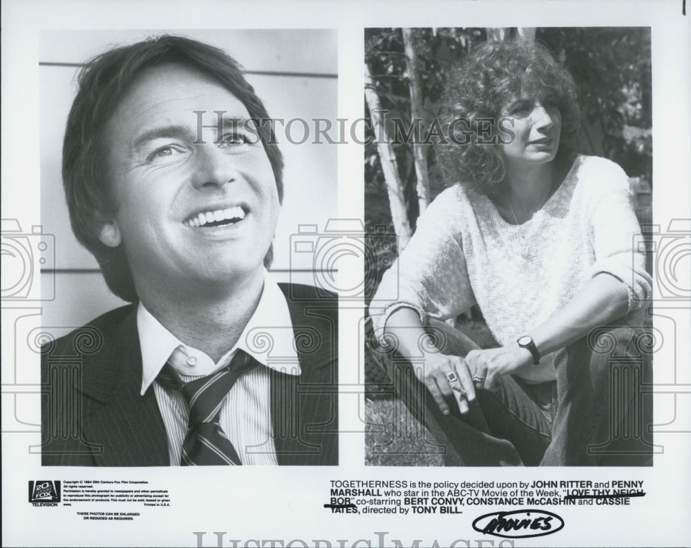 1984 Press Photo of John Ritter and Penny Marshall in TV movie Love Thy Neighbor - Historic Images