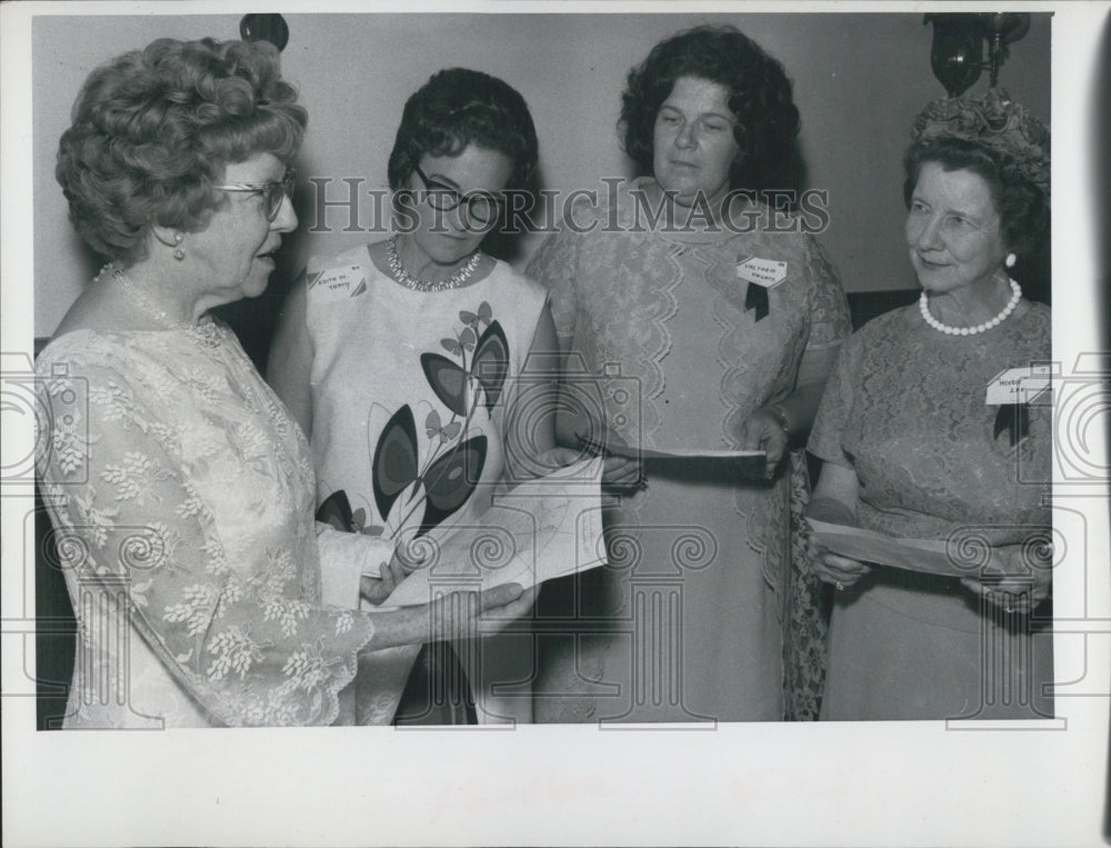 1969 Press Photo Horoscope Makers, Astrological Association of Florida - Historic Images