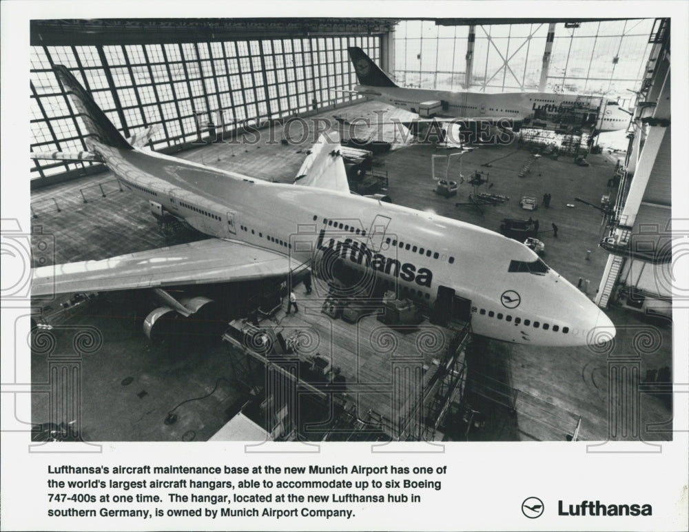 1992 Press Photo of a Lufthansa hanger at Munich Airport - Historic Images