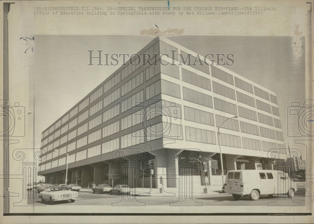 1975 The Illinois Office of Education Building - Historic Images