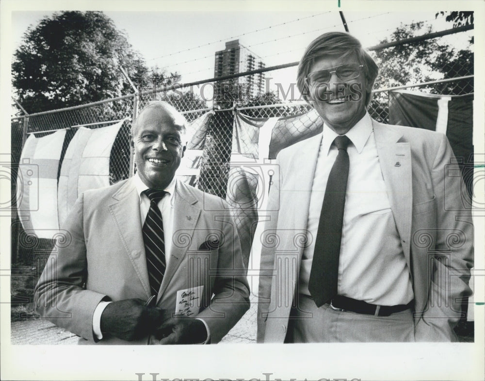 1984 Press Photo Ernst Harboe, Carl Hansen, Lincoln Park - Historic Images