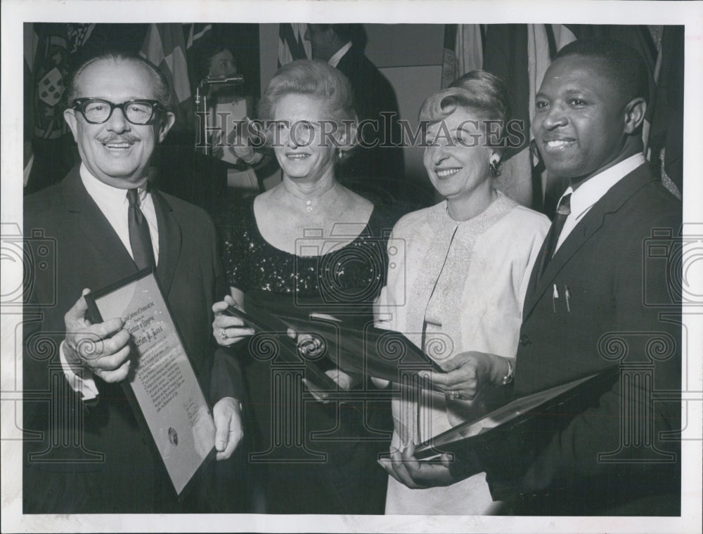 1964 Press Photo Brotherhood Awards - RSG39945 - Historic Images