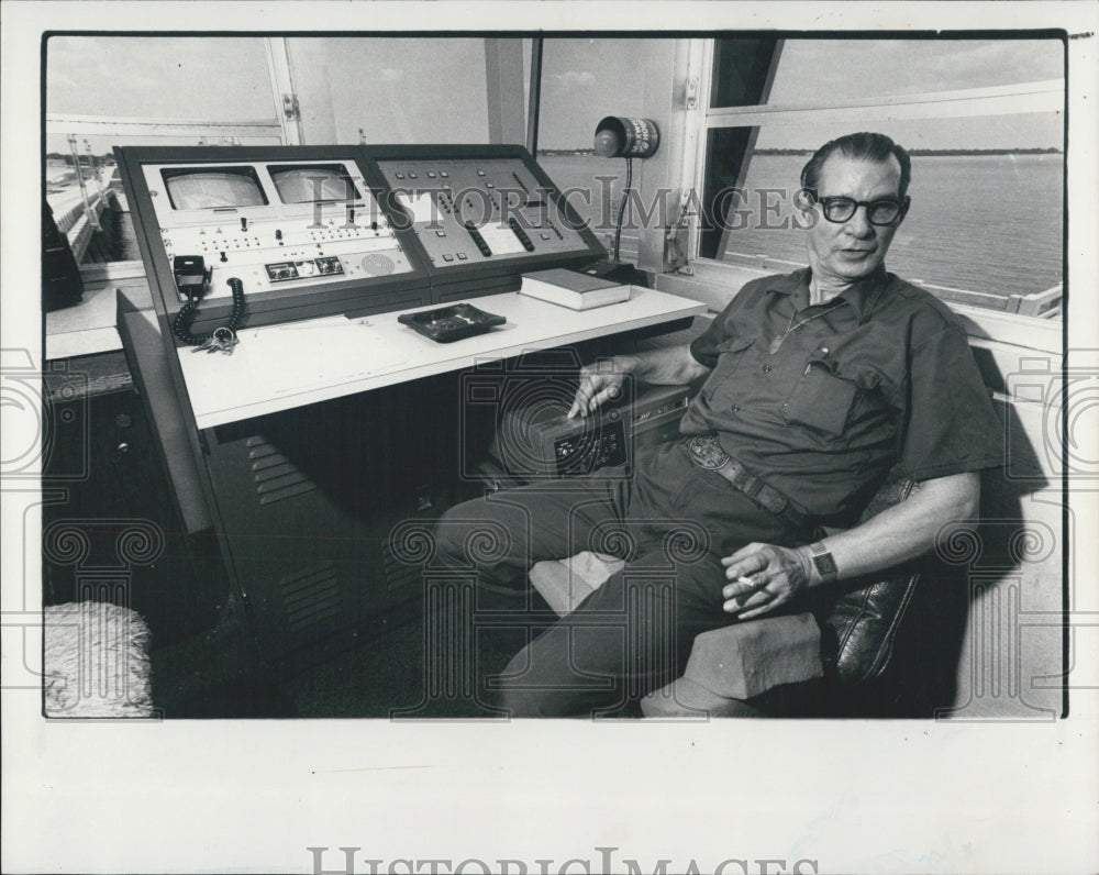 1983 Press Photo Maximo Point Bridge - Historic Images