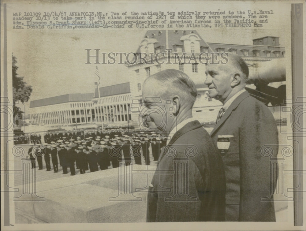 1967 Press Photo of Adm. Ulysses Grant Sharp and Adm. Donald Griffin - Historic Images