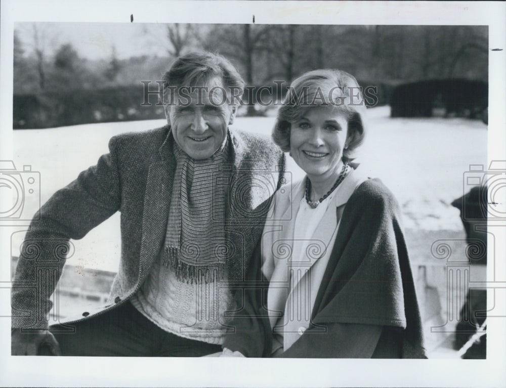 1984 Press Photo Lloyd Bridges And Nancy Olson ABC Television Show Paper Dolls - Historic Images