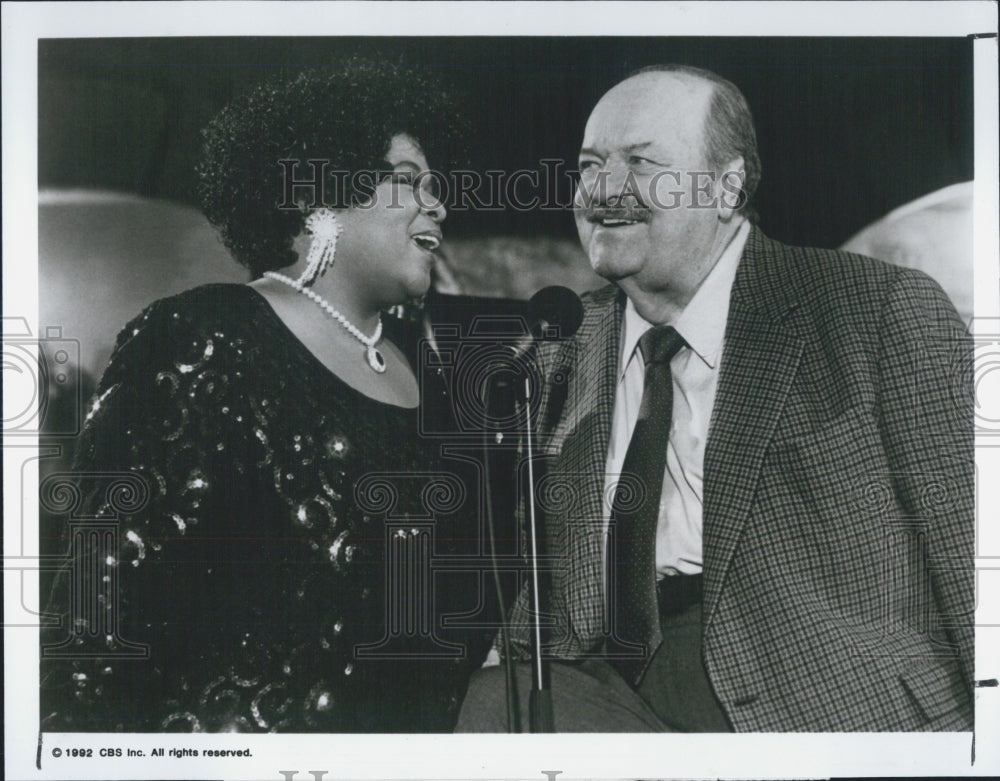 1992 Press Photo Actress Nell Carter &amp; Actor William Conrad in Jake &amp; the Fatman - Historic Images