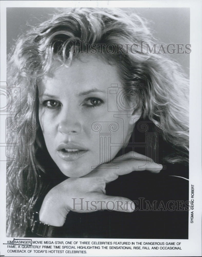 Press Photo Kim Bassinger - Historic Images