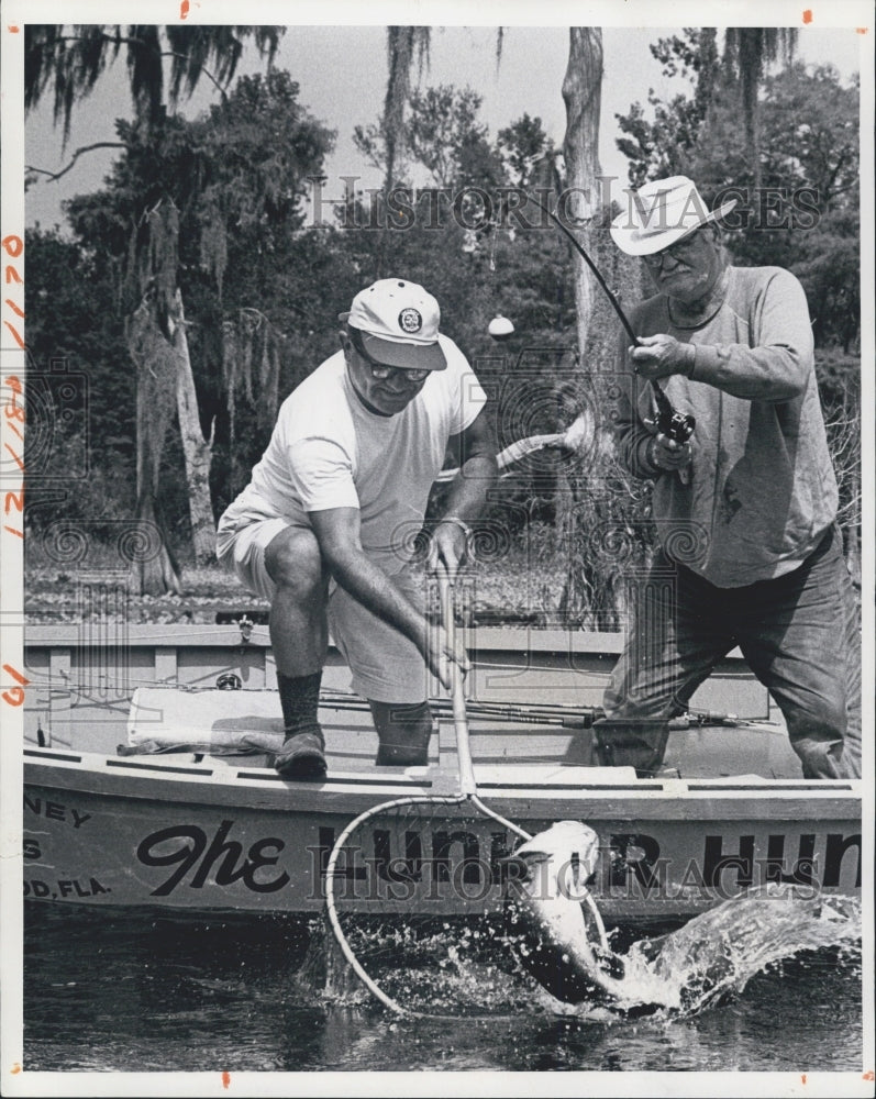 Press Photo Max Lanier,left former big league pitcher,fish guide with John Arndt - Historic Images