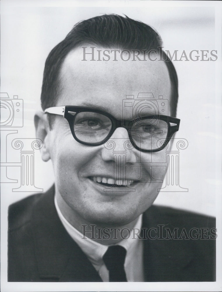 1964 Press Photo Bill Moyers President Johnsons speech writer - RSG42785 - Historic Images