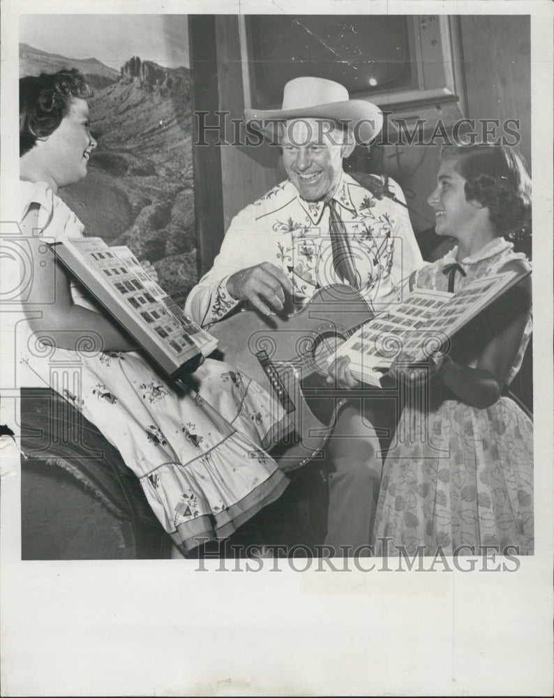 1955 Arkie AK Woodchopper Show Luther Ossenbrink With Girls - Historic Images