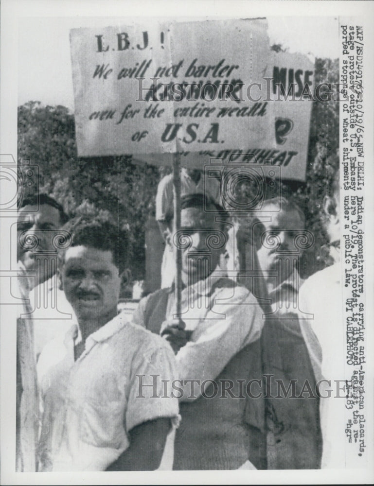 1965 Indian Demonstrators carrying Anti-American Placards US Embassy - Historic Images