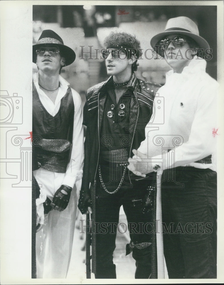 1984 Press Photo Prince Fans Maurice Helmer Vince Mannella - Historic Images