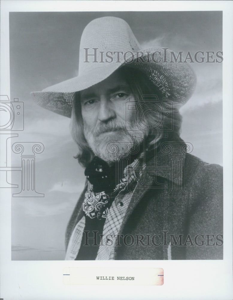 1993 Press Photo Willie Nelson Fresh From Induction-Country Music Hall of Fame - Historic Images