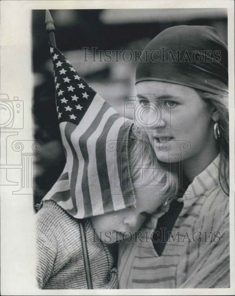 1975 Press Photo Mothers March in southie - RSG43257 - Historic Images