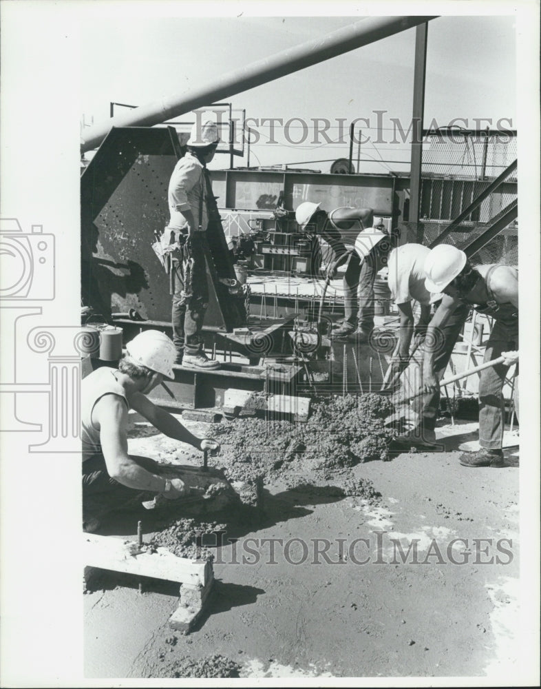 1986 Press Photo Bridge Sunshine Skyway construction - Historic Images