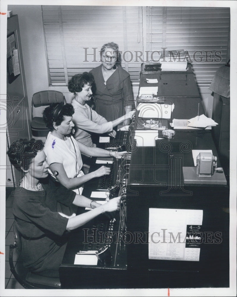 1962 Switchboard Operators - Historic Images