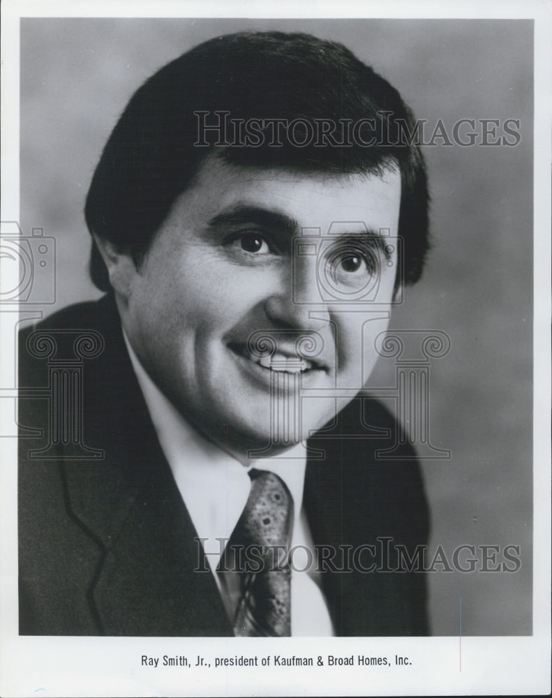 1978 Ray Smith Jr Pres of Kaugman &amp; Broad Homes Inc - Historic Images