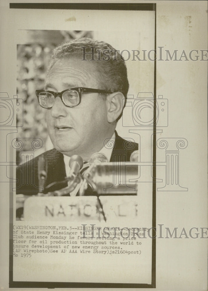 1975 Sec. State Henry Kissinger - Historic Images