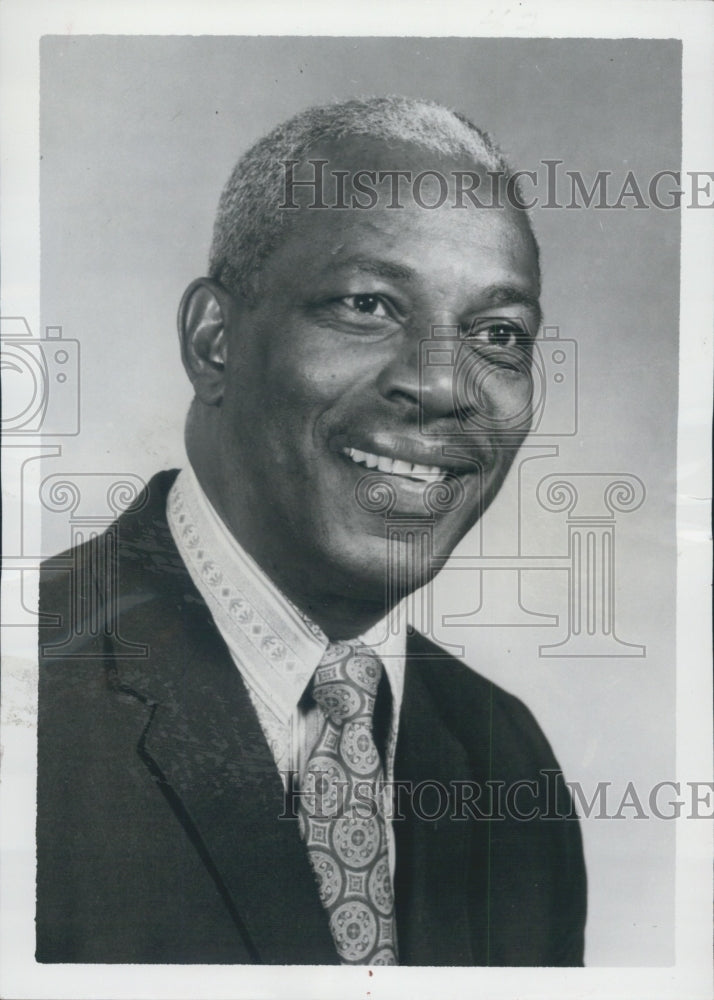 1977 LeRoy Walker of The AAHPERD - Historic Images