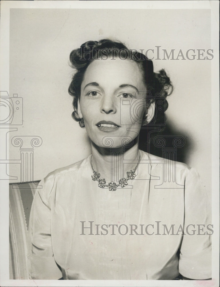 1960 Curriculum Director Ivy Hammock Woman Dress - Historic Images