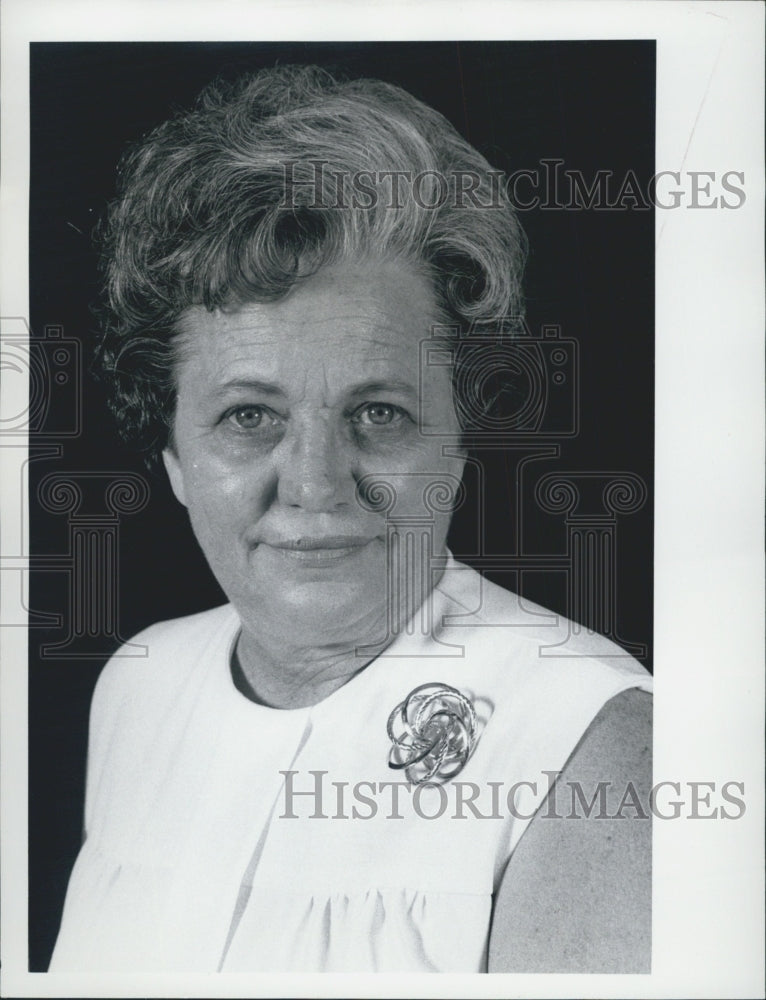 1972 Mrs. Hilton H. Hammond - Historic Images