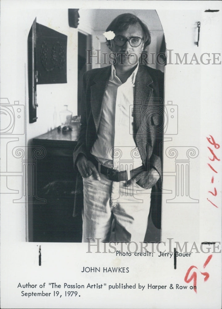 1979 Press Photo JOHN HAWKES, Author of &quot;The Passion Artist&quot; - Historic Images