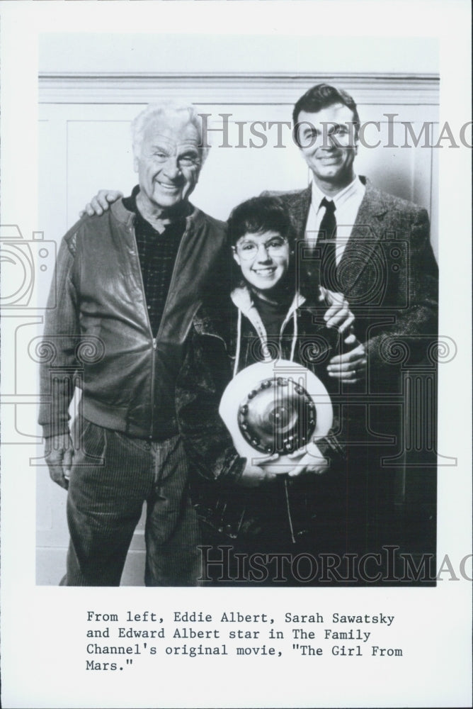 Press Photo The Girl From Mars Film Eddie Albert Sarah Sawatsky Edward Albert - Historic Images