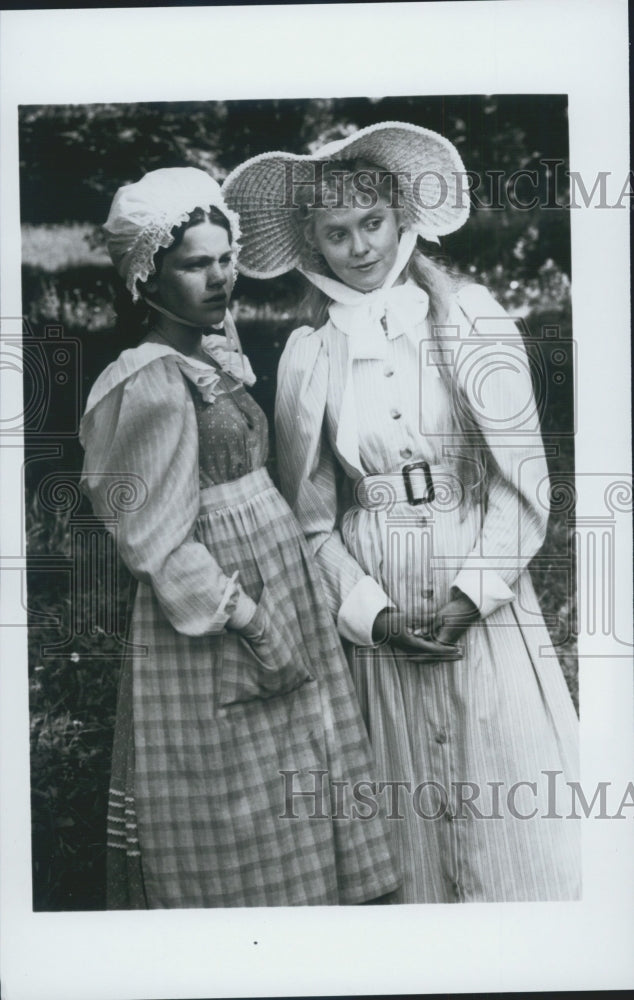 Press Photo The Campbells Series Actresses Amber-Lea Weston Wendy Lyon - Historic Images