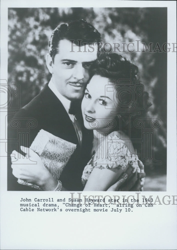 1943 Actor John Carroll &amp; Actress Susan Hayward in Change of Heart - Historic Images