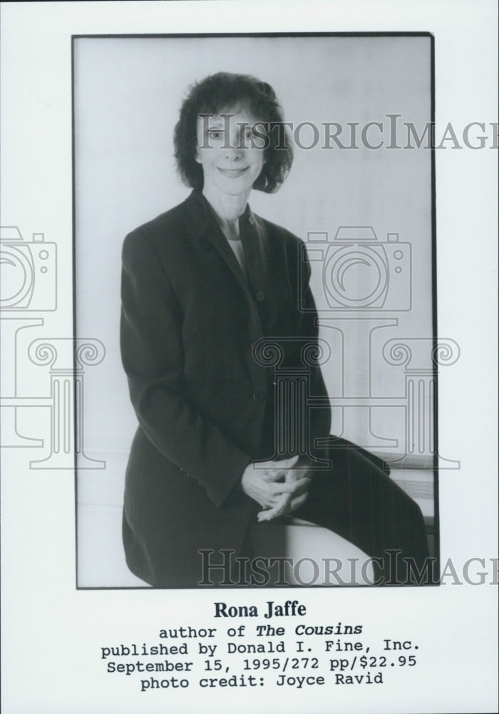 1995 Press Photo Rona Jaffe - Historic Images