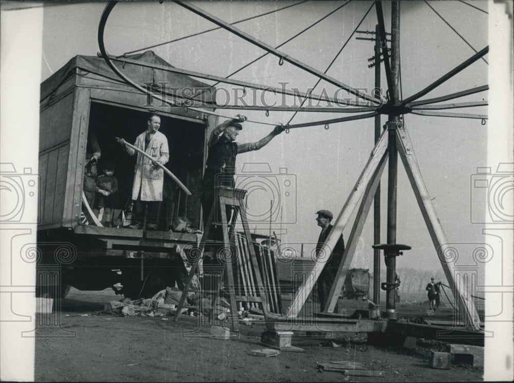 1945 skeleton roundabout taking shape Great Victory Fair London - Historic Images